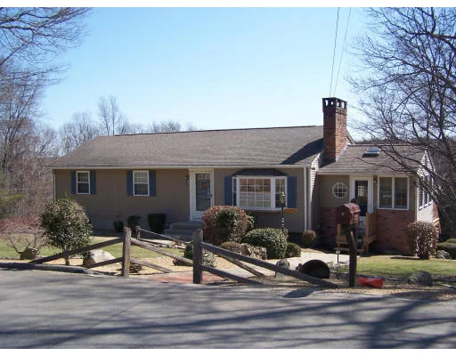 Unit for sale at 5 Merrick Street, Leicester, MA 01611