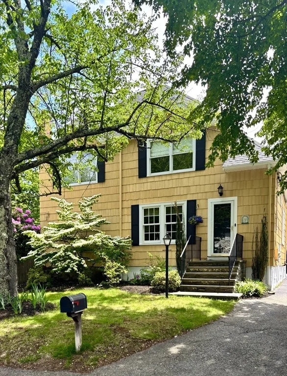 Unit for sale at 6 Freemont St, Lexington, MA 02421