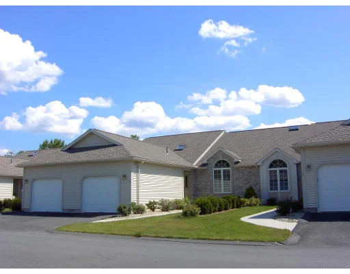 Unit for sale at 109 Pine Grove Dr, South Hadley, MA 01075