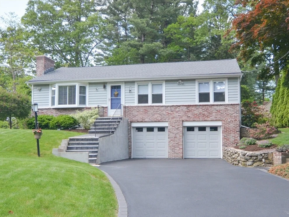 Unit for sale at 693 Elm St, Marlborough, MA 01752