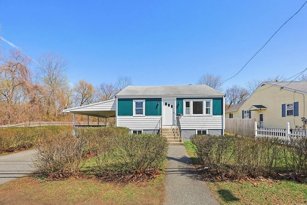 Unit for sale at 47 Willow St, Woburn, MA 01801