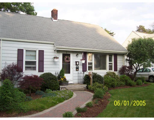 Unit for sale at 77 Derryfield Ave, Springfield, MA 01118