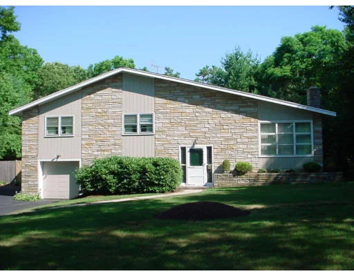 Unit for sale at 181 Wilshire Dr, Sharon, MA 02067