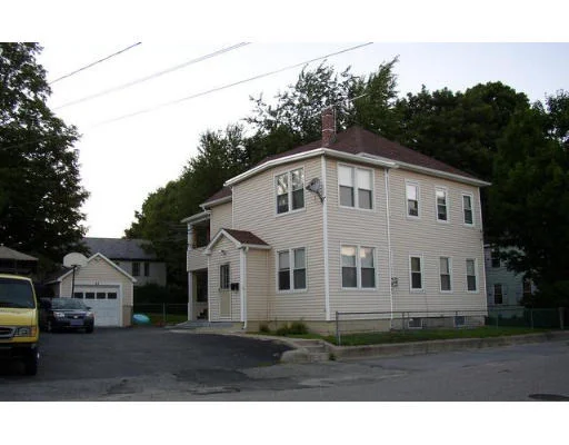 Unit for sale at 41 Eden Gln, Leominster, MA 01453