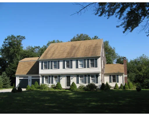 Unit for sale at 111 Brookdale St, Kingston, MA 02364