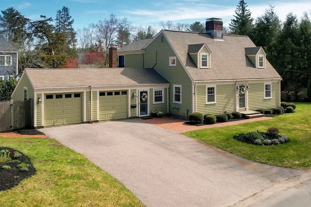 Unit for sale at 28 Liberty Pole Road, Hingham, MA 02043