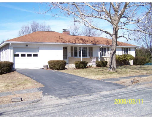 Unit for sale at 9 Crest View Drive, Westborough, MA 01581