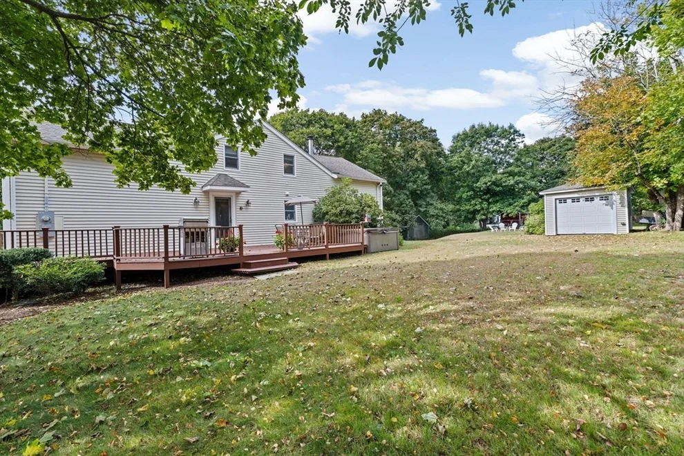 Unit for sale at 914 Pleasant St, Weymouth, MA 02189