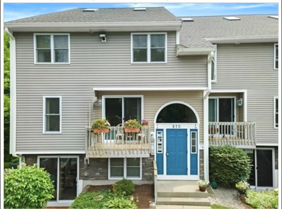 Unit for sale at 870 Landry Ave, North Attleboro, MA 02760