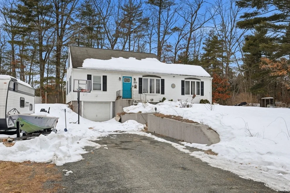 Unit for sale at 645 Alden St, Ludlow, MA 01056
