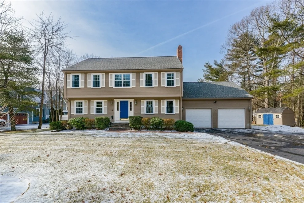 Unit for sale at 19 N White Pine Ln, Mansfield, MA 02048
