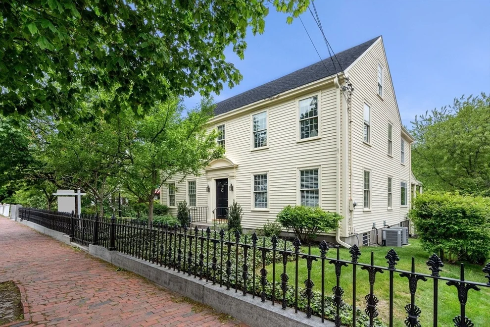 Unit for sale at 184 High St, Newburyport, MA 01950