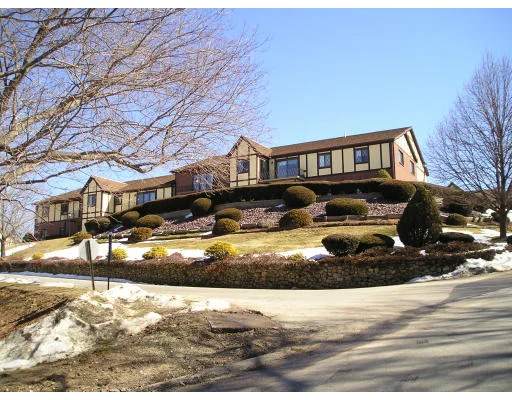 Unit for sale at 17 Rainbow Pond Dr, Walpole, MA 02081