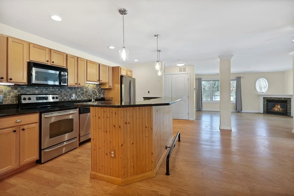 Unit for sale at 10 Westchester Drive, Haverhill, MA 01830