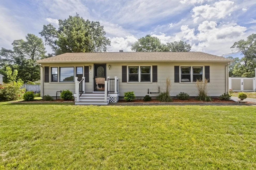 Unit for sale at 25 Andover Rd, Chicopee, MA 01020