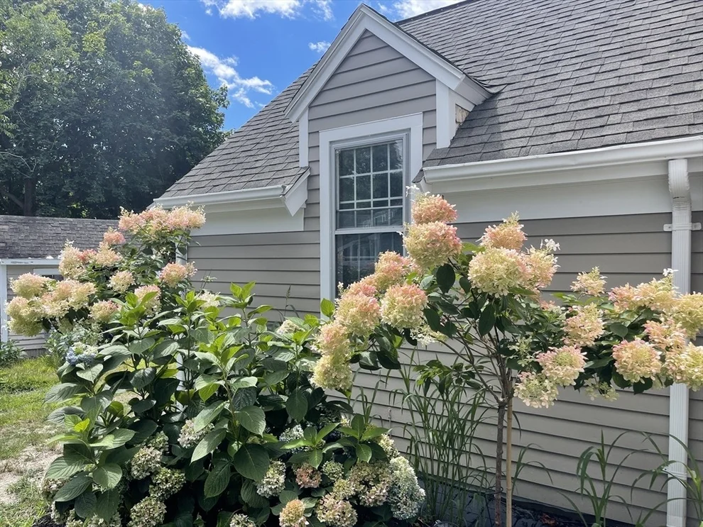 Unit for sale at 113 Briarwood Ave, Barnstable, MA 02601