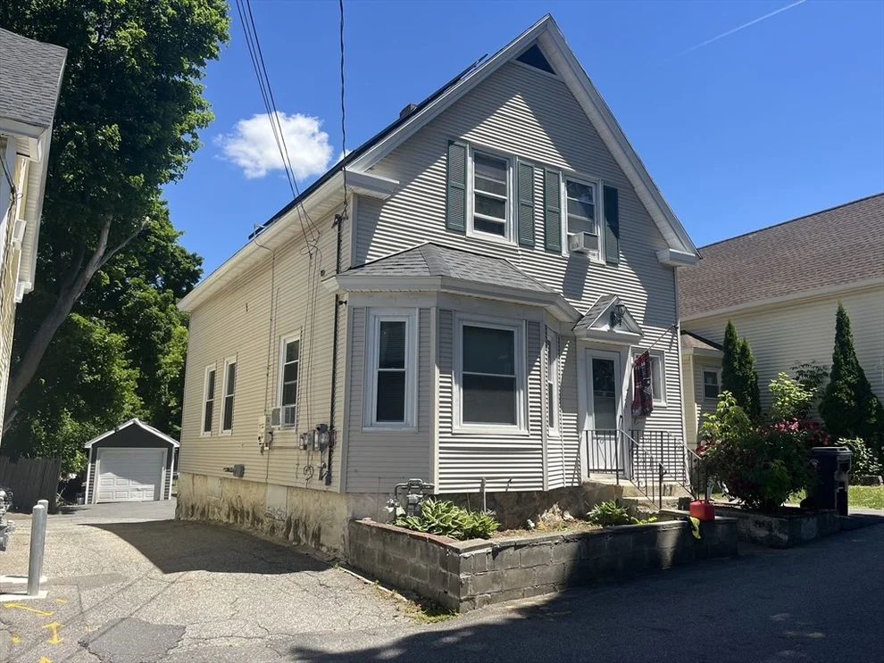 Unit for sale at 7 Goldsmith Ct, Methuen, MA 01844