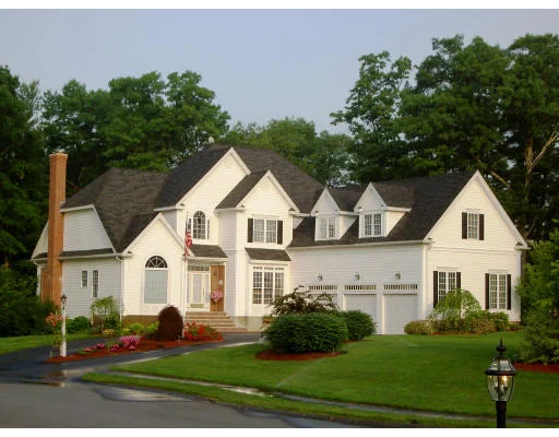 Unit for sale at 18 Tulip Way, Medway, MA 02053
