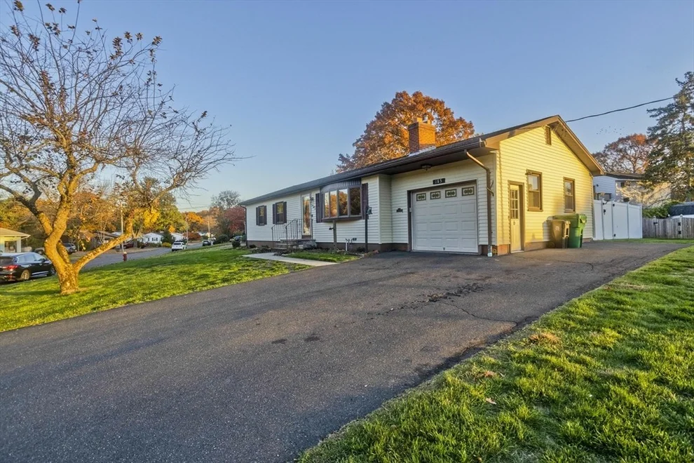 Unit for sale at 185 Fletcher Cir, Chicopee, MA 01020