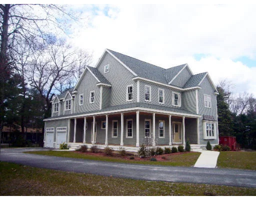 Unit for sale at 4 Hummingbird Lane, Walpole, MA 02081
