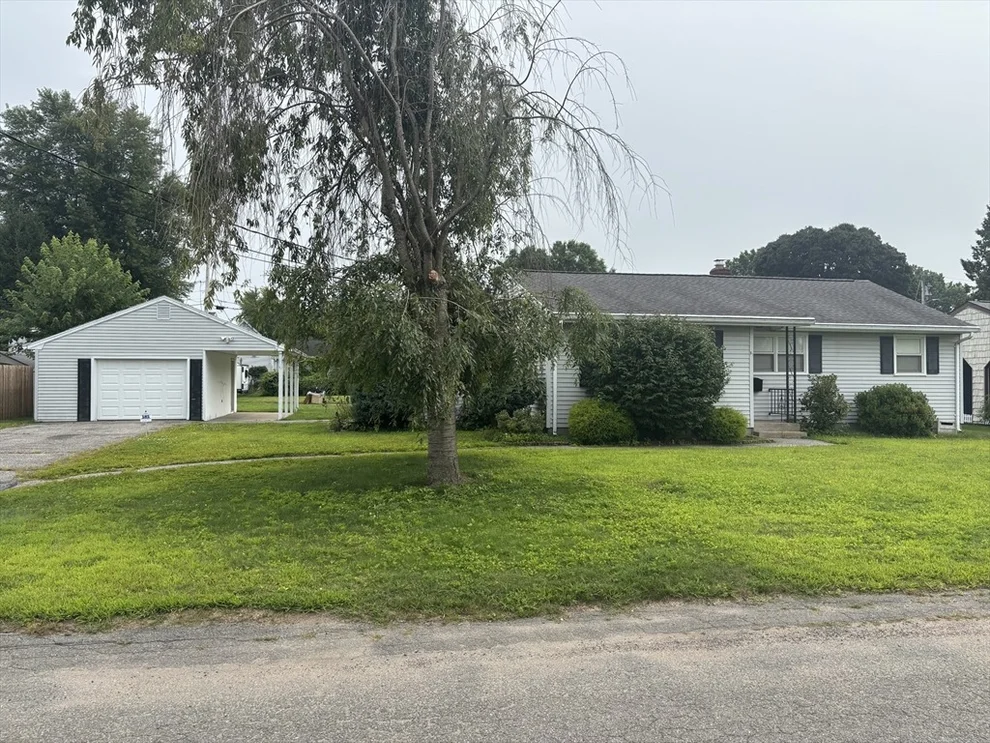Unit for sale at 81 Poplar St, Chicopee, MA 01013