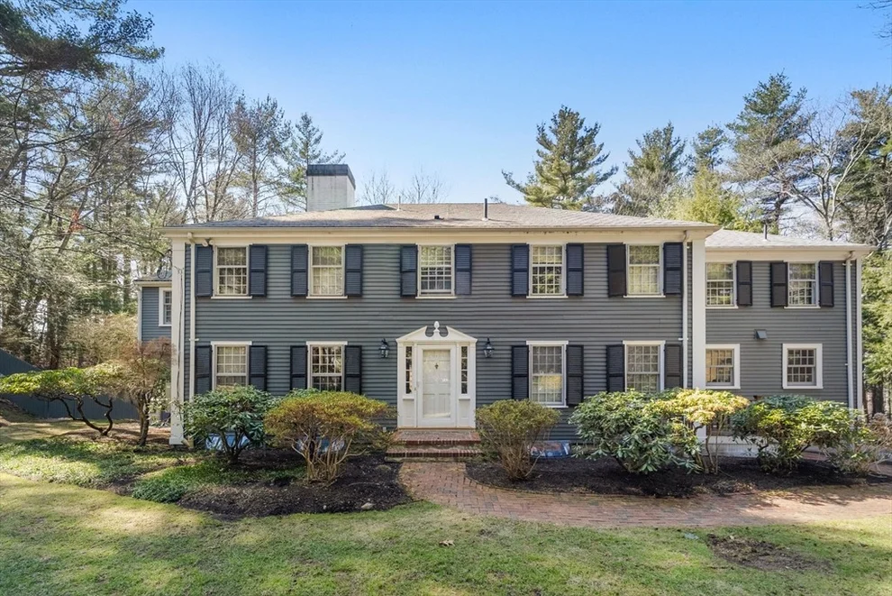 Unit for sale at 80 Black Oak Rd, Weston, MA 02493