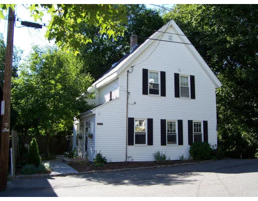 Unit for sale at 7 Bristol St, Salem, MA 01970