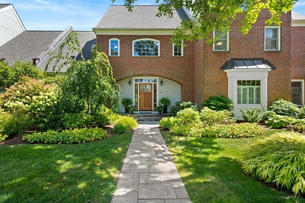 Unit for sale at 39 Davis Brook Drive, Natick, MA 01760