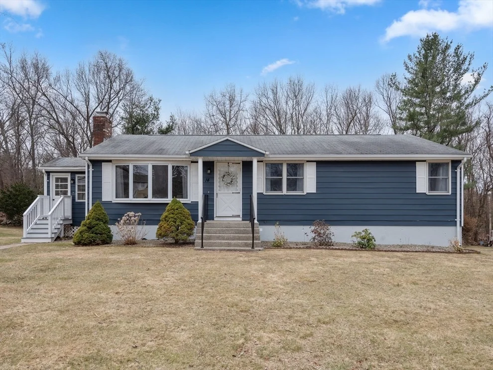 Unit for sale at 14 Pheasant Hill Run, West Boylston, MA 01583