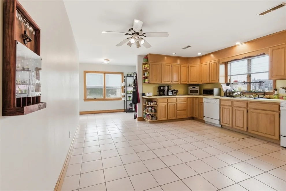 Unit for sale at 4-6 Jensen, Watertown, MA 02472