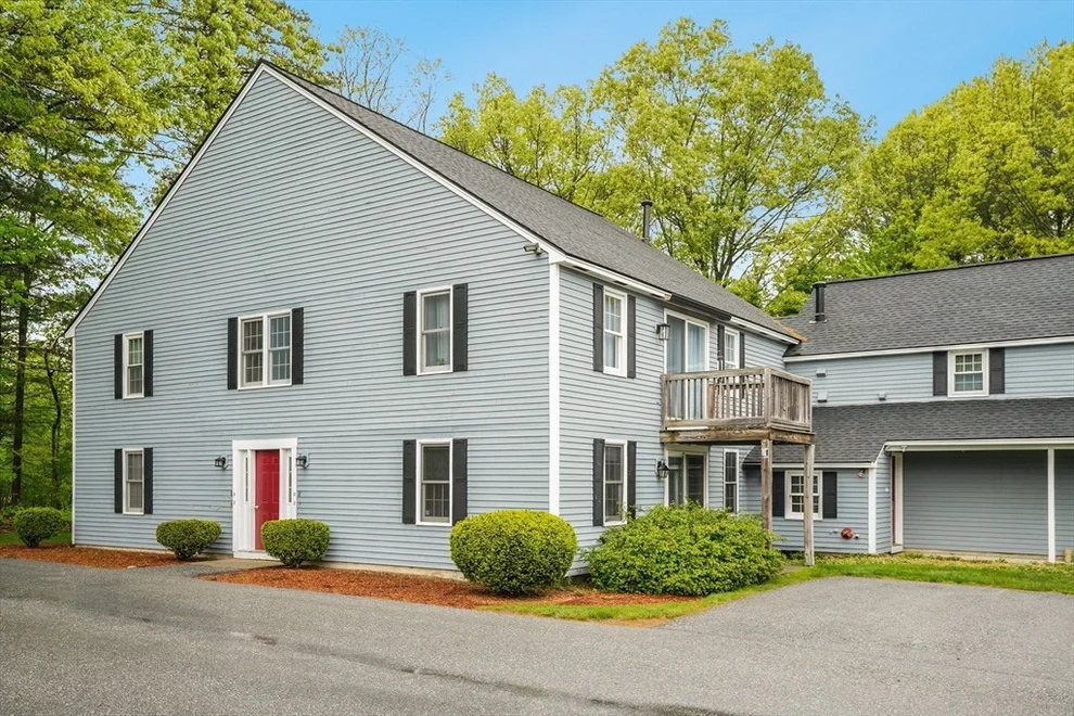 Unit for sale at 39 Lantern Ln, Dracut, MA 01826
