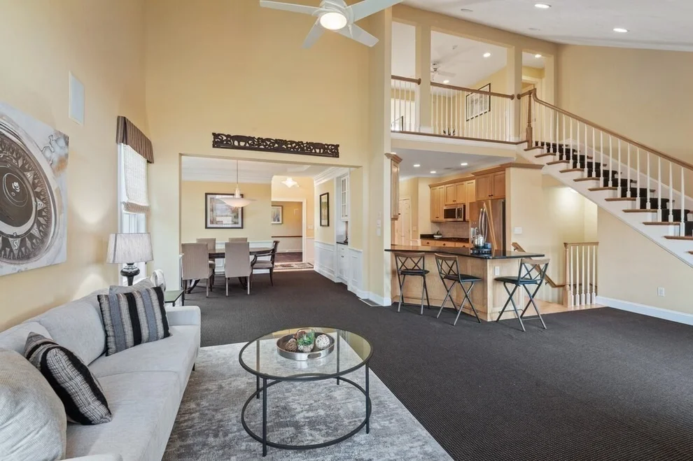 Unit for sale at 5 Carriage Hill Cir, Southborough, MA 01772
