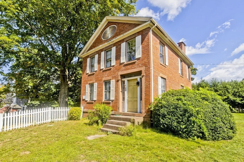 Unit for sale at 40 Somers Rd, East Longmeadow, MA 01028