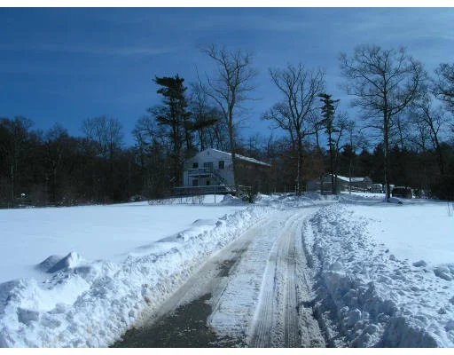 Unit for sale at 369 Pleasant St, Marshfield, MA 02050