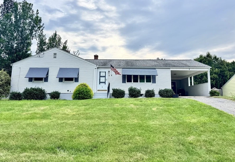 Unit for sale at 7 Hunter Terrace, South Hadley, MA 01075