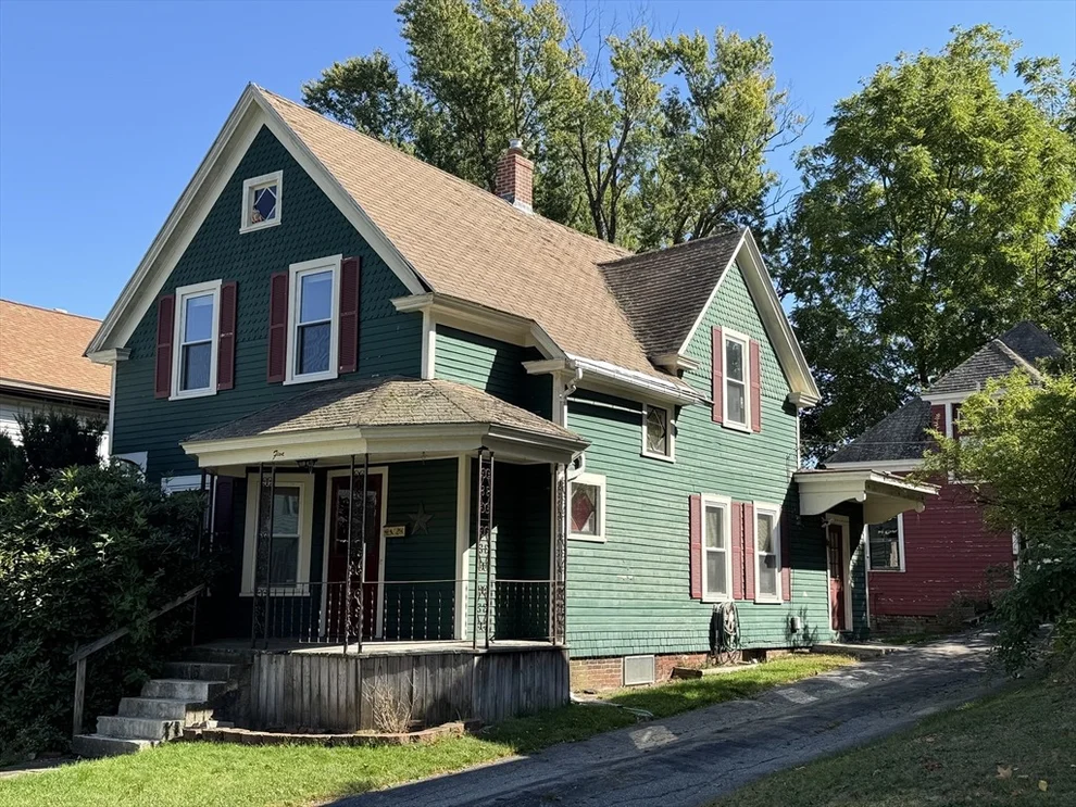 Unit for sale at 5 Lisbon St, Worcester, MA 01603