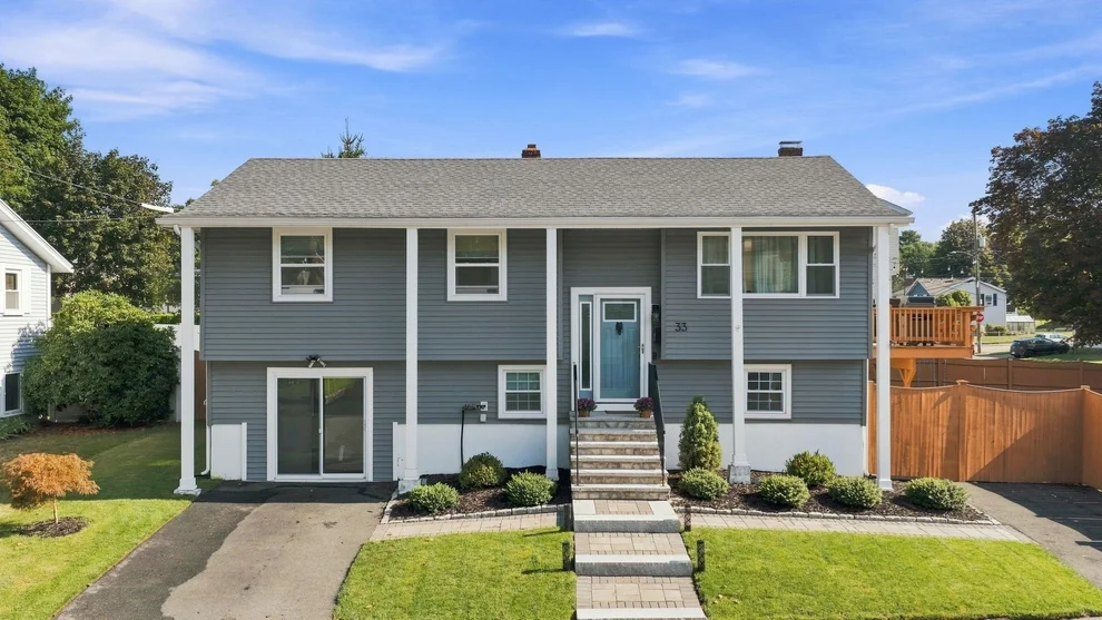 Unit for sale at 33 Buena Vista Ave, Salem, MA 01970