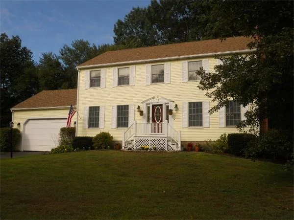 Unit for sale at 28 Storeybrooke Dr, Newburyport, MA 01950