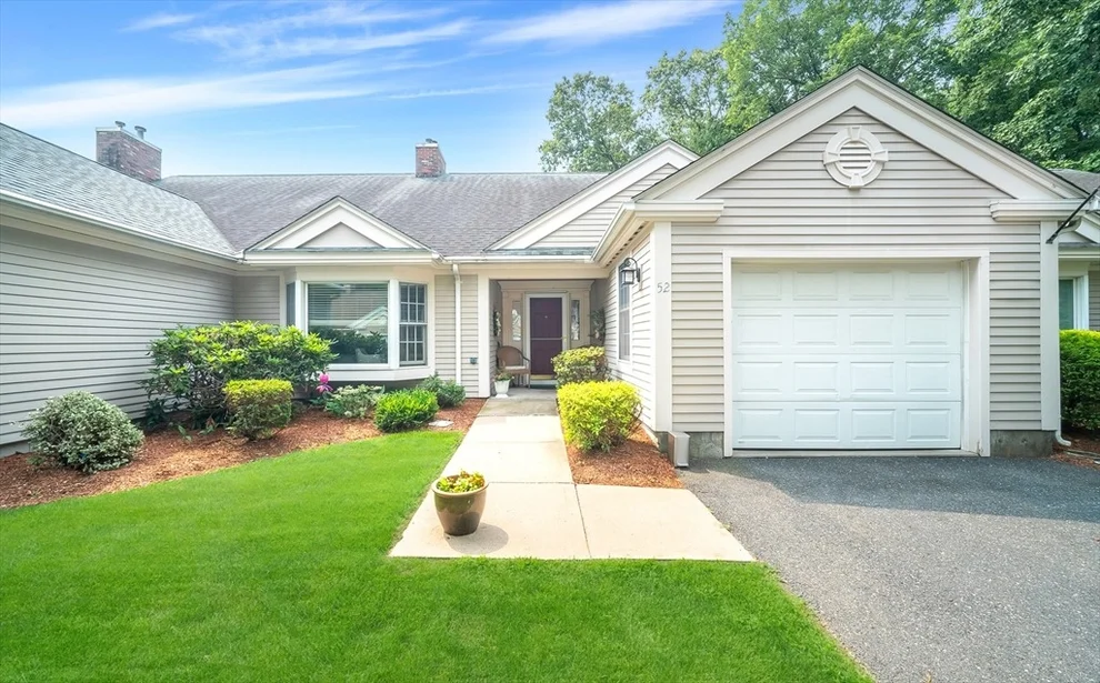 Unit for sale at 52 Burns Mdw, Longmeadow, MA 01106
