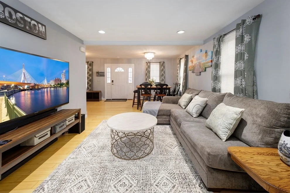Unit for sale at 8 Myrtle Ave, Braintree, MA 02184