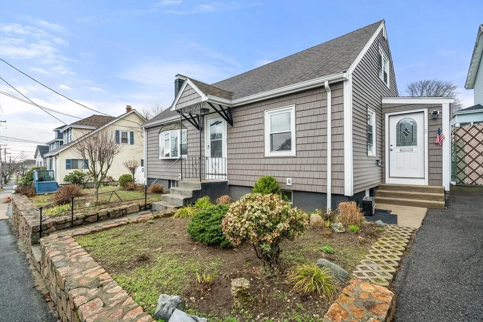 Unit for sale at 5 Ballard, Saugus, MA 01906