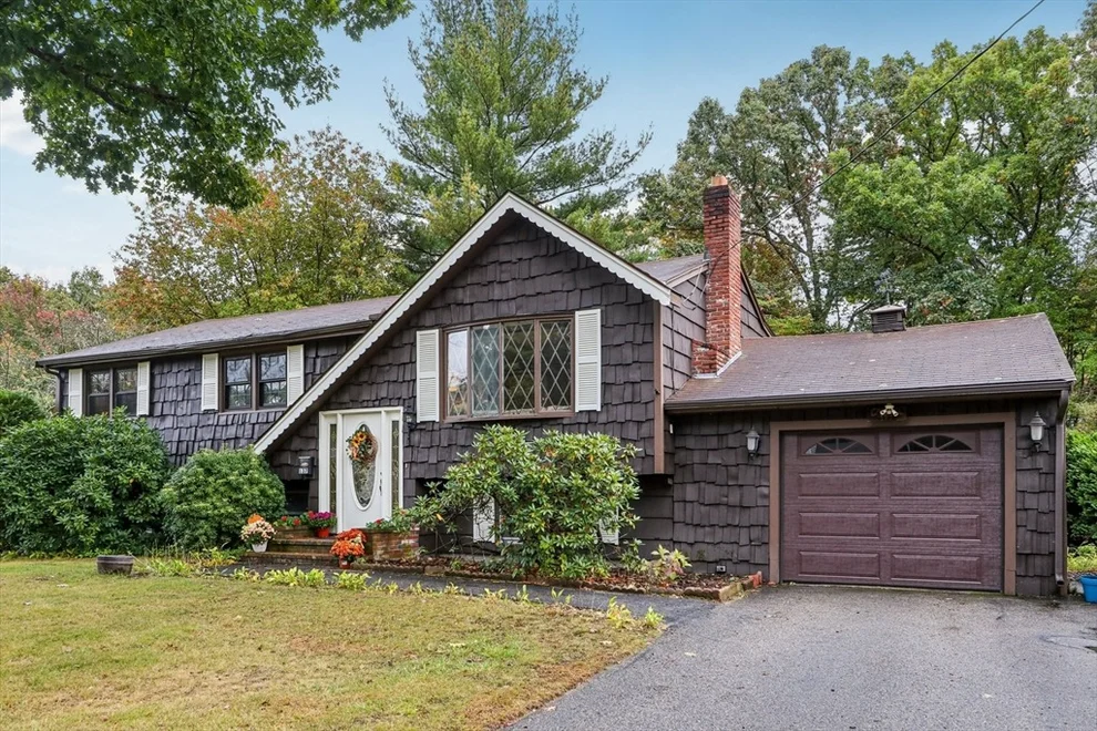 Unit for sale at 137 Peregrine Rd, Abington, MA 02351