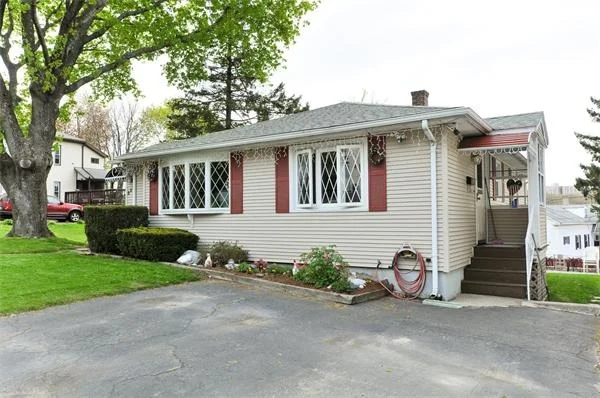 Unit for sale at 221 Norfolk Street, Worcester, MA 01604