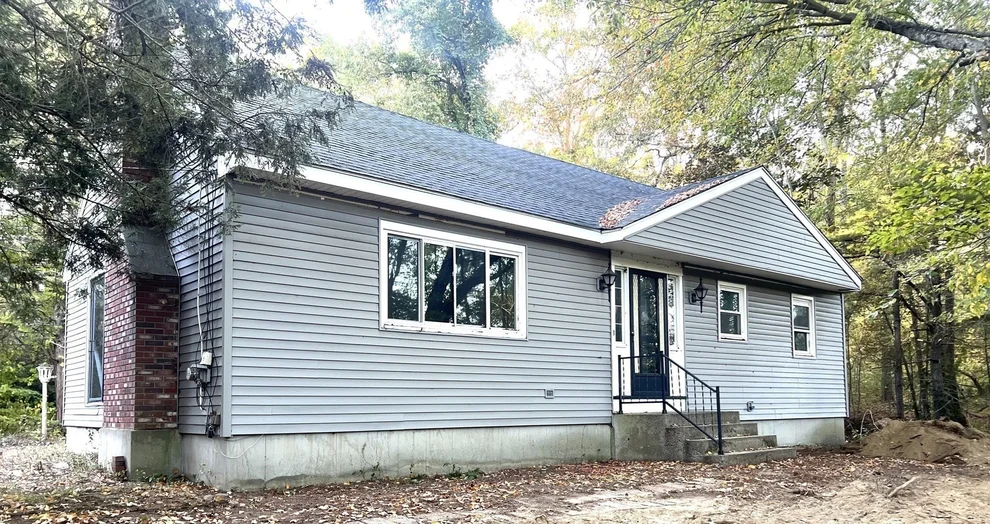 Unit for sale at 831 Providence Rd, Northbridge, MA 01588