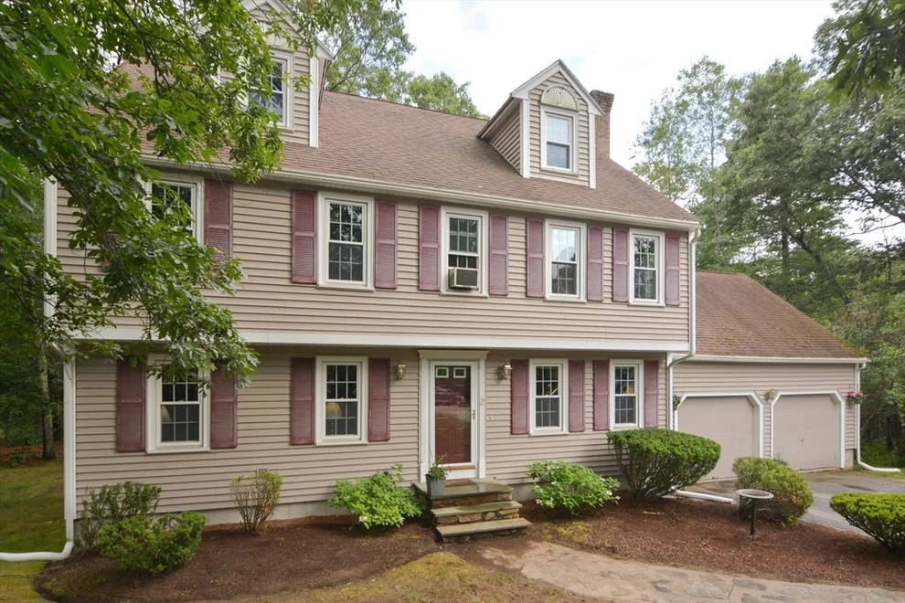Unit for sale at 2 Spruce Cir, Hopedale, MA 01747