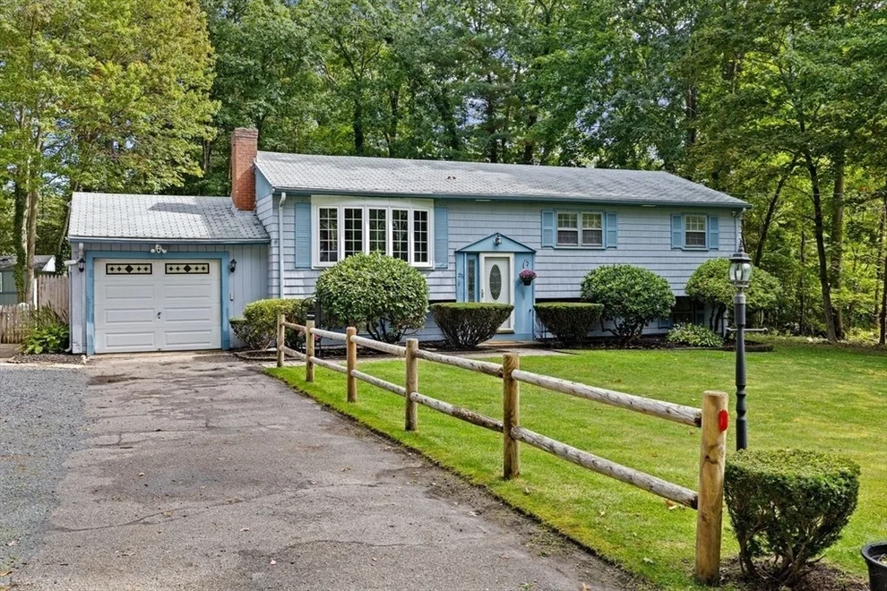 Unit for sale at 276 Woodland Drive, Hanover, MA 02339