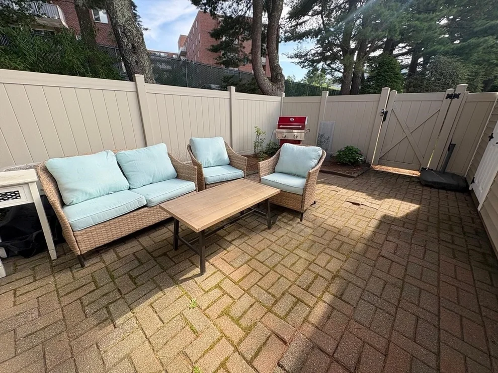 Unit for sale at 1801 Windsor Dr, Framingham, MA 01701