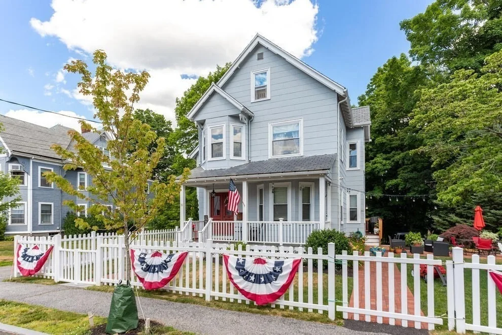 Unit for sale at 29-31 Bancroft Ave, Reading, MA 01867