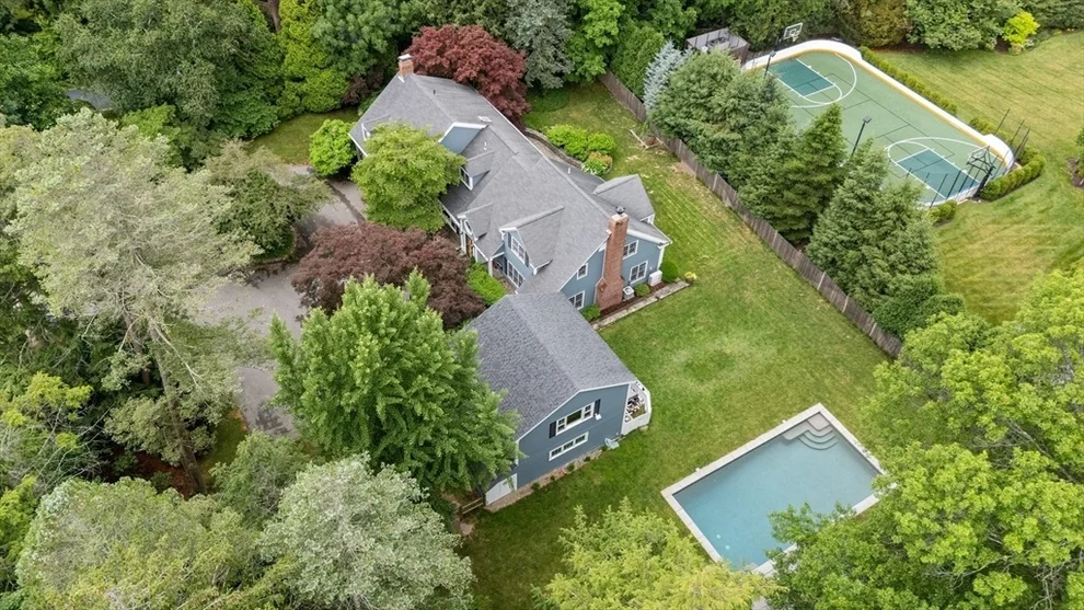 Unit for sale at 191 Newton St, Brookline, MA 02445