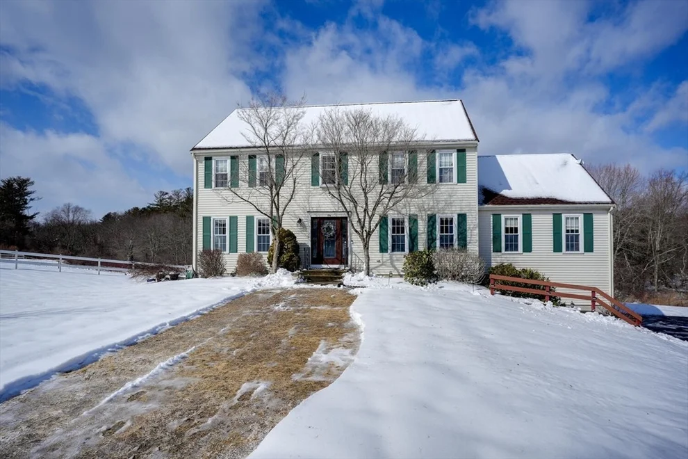 Unit for sale at 16 Saddle Hill Dr, Northborough, MA 01532